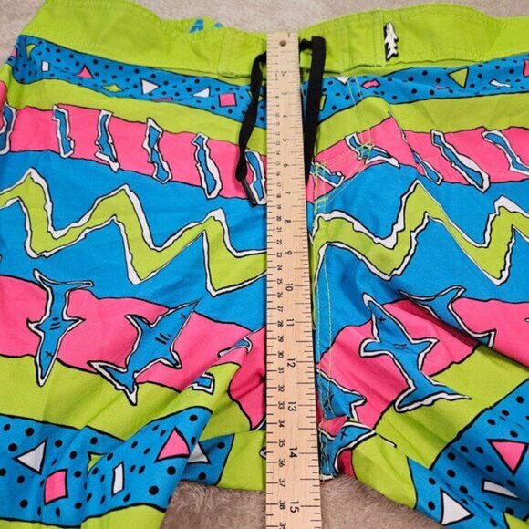 Maui and Sons Board Shorts Colorful Sharks Swim Trunks Surf Men's Size XL Beach - Picture 7 of 16